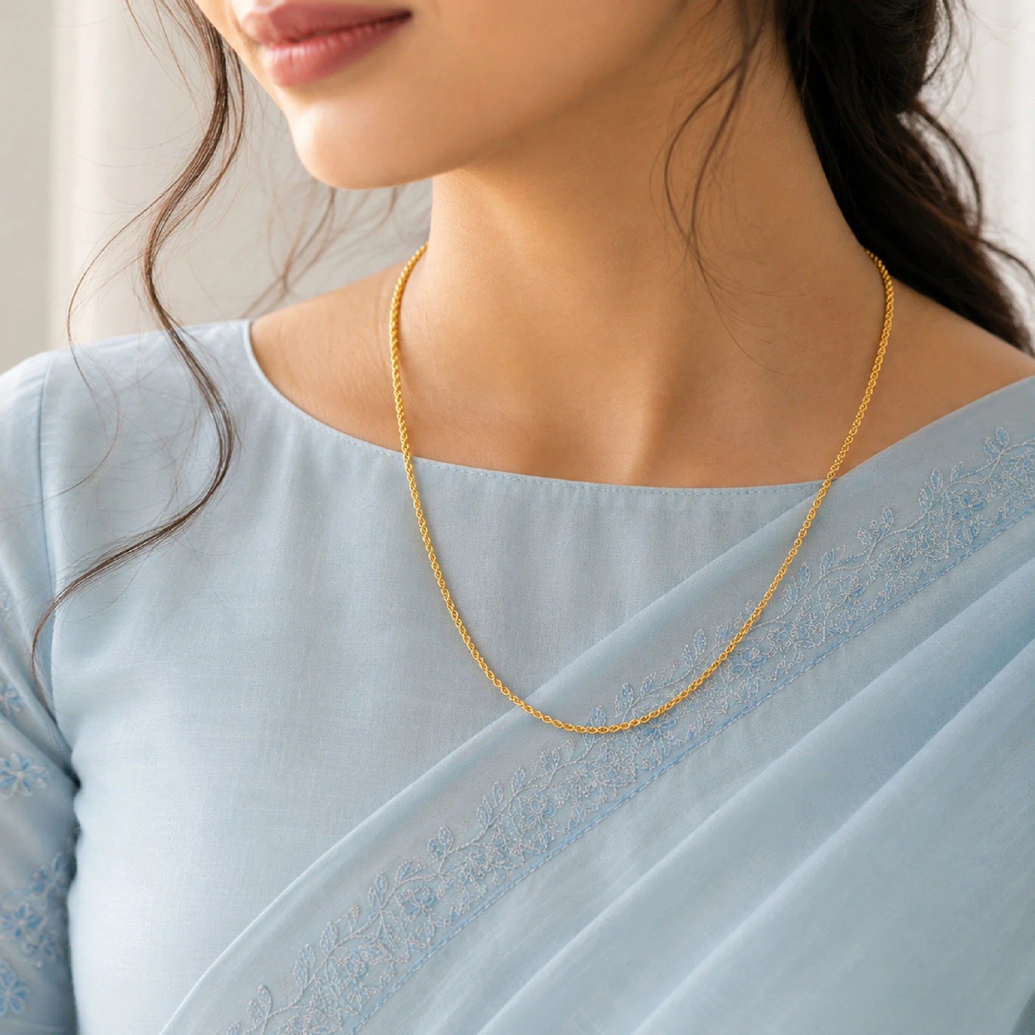 delicate gold plated twisted rope chain on woman DCN500
