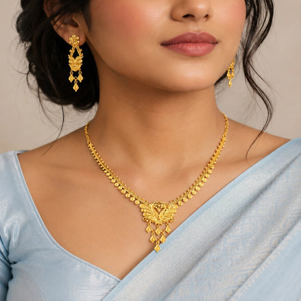 traditional gold plated peacock motif necklace set on woman DST10204